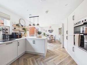 Kitchen/Diner- click for photo gallery